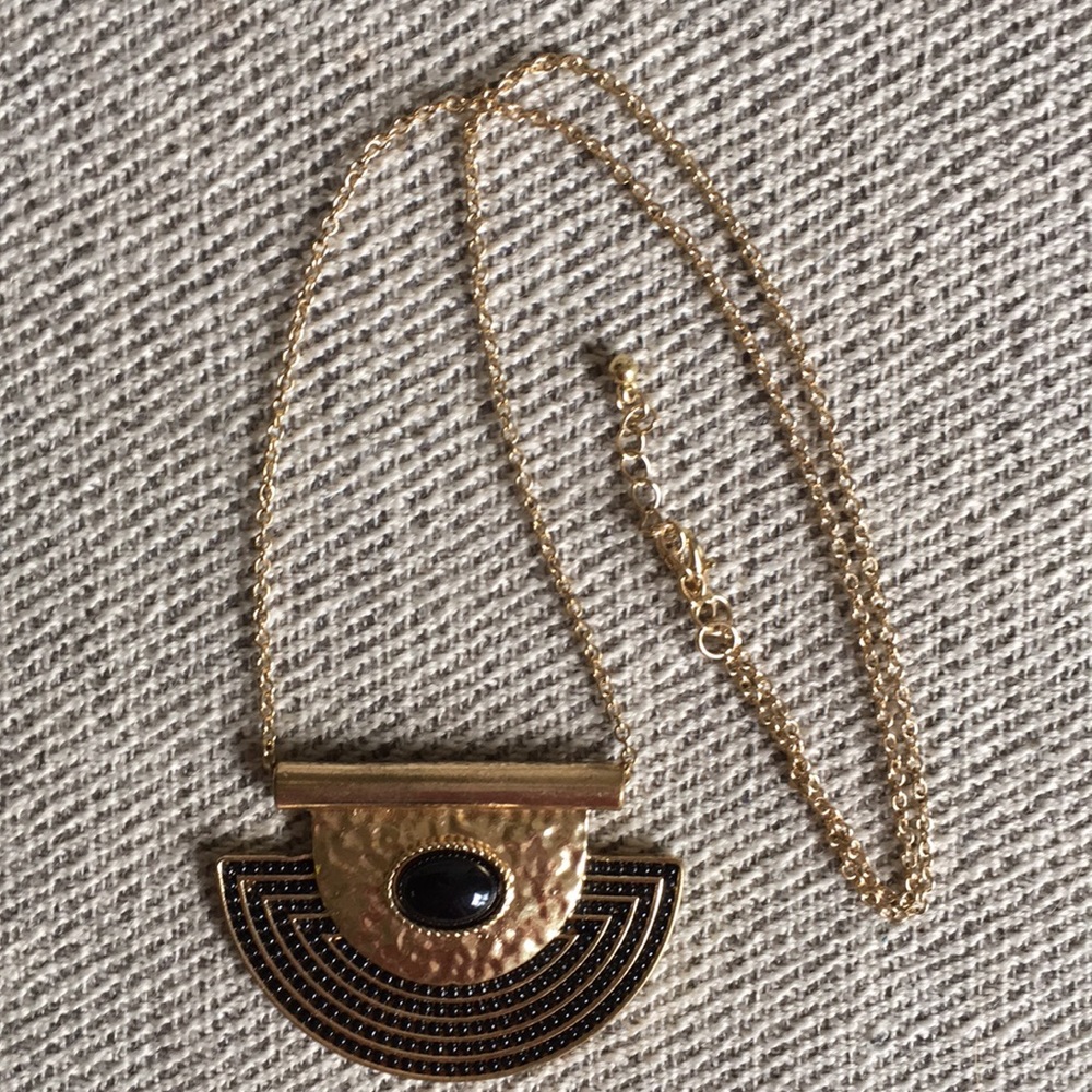 Gold colored chain pendant necklace
